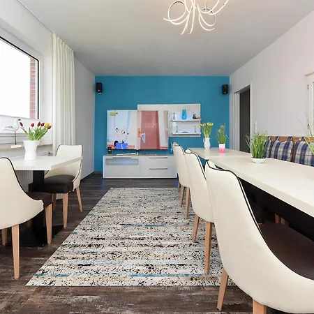 Apartmán 70qm Mit Balkon In *