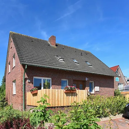 70qm Mit Balkon In *